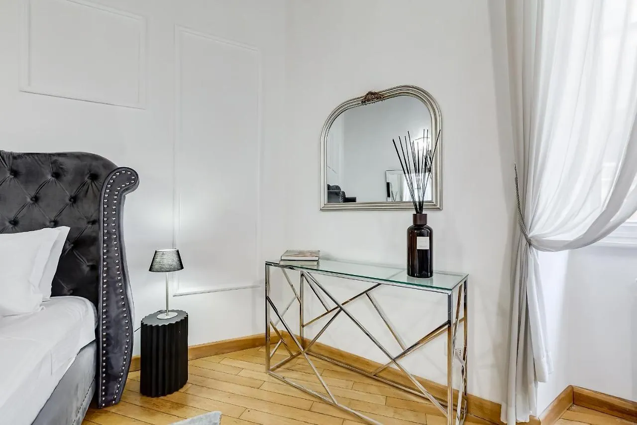 New Opening!! - Babuino Suite Exclusive Roma 0*,  Italia